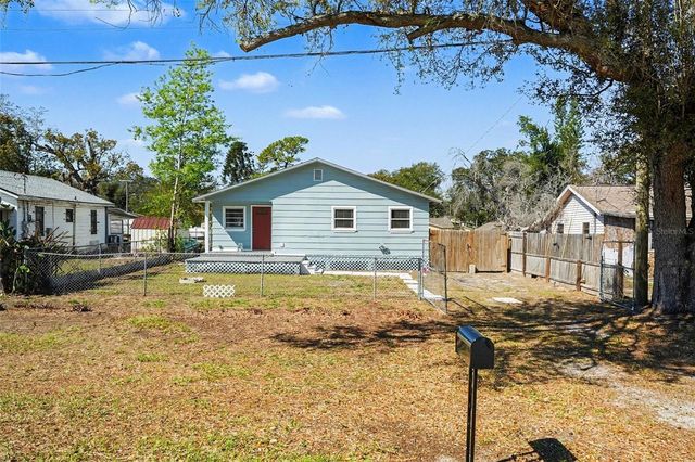 8902 EL PORTAL DRIVE, Tampa, FL 33604