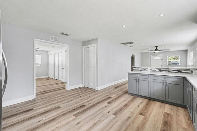 8902 EL PORTAL DRIVE, Tampa, FL 33604