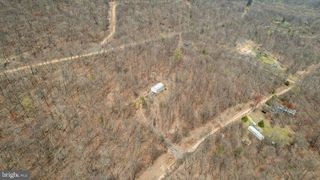 468 FALCONWOOD DR, Paw Paw, WV 25434