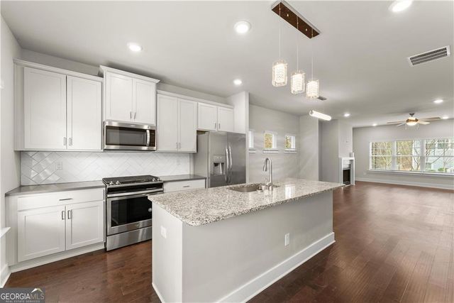 2178 WIGGINS Walk, Atlanta, GA 30316