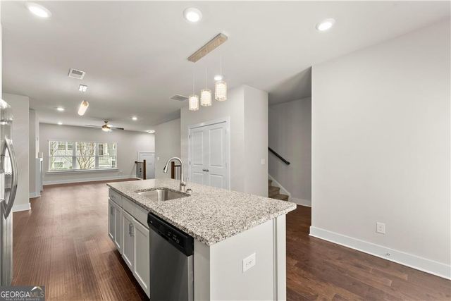 2178 WIGGINS Walk, Atlanta, GA 30316