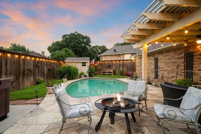 6705 Mt Vernon Court, Arlington, TX 76017