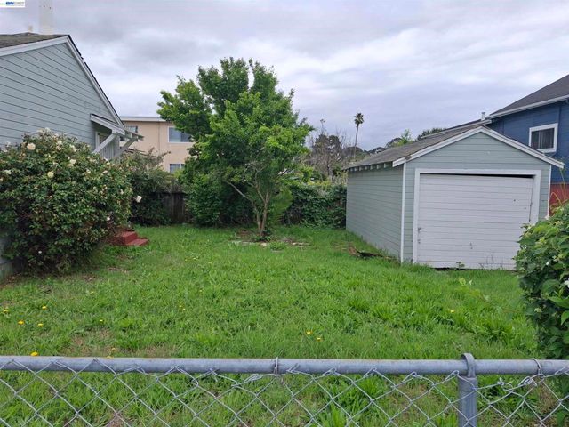 800 S 45Th St, Richmond, CA 94804