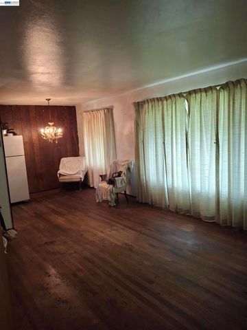 800 S 45Th St, Richmond, CA 94804