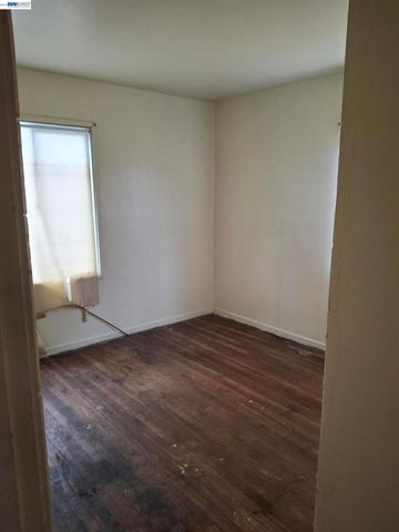 800 S 45Th St, Richmond, CA 94804