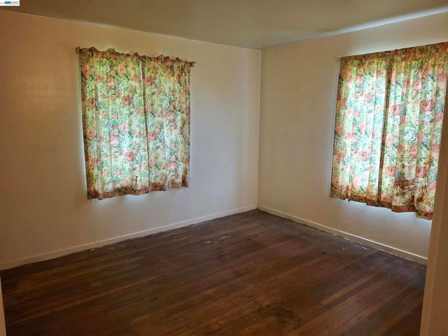 800 S 45Th St, Richmond, CA 94804