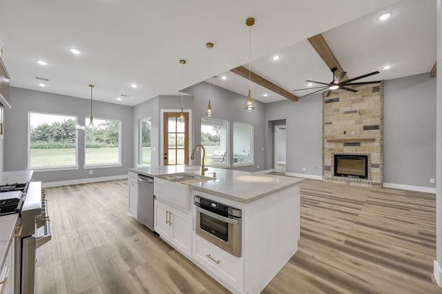 110 Bermuda Cir, Montgomery, TX 77356
