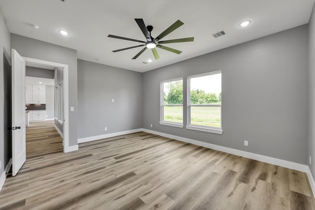 110 Bermuda Cir, Montgomery, TX 77356