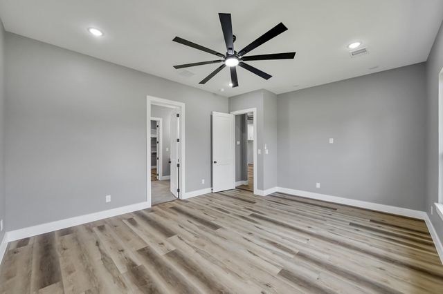 110 Bermuda Cir, Montgomery, TX 77356