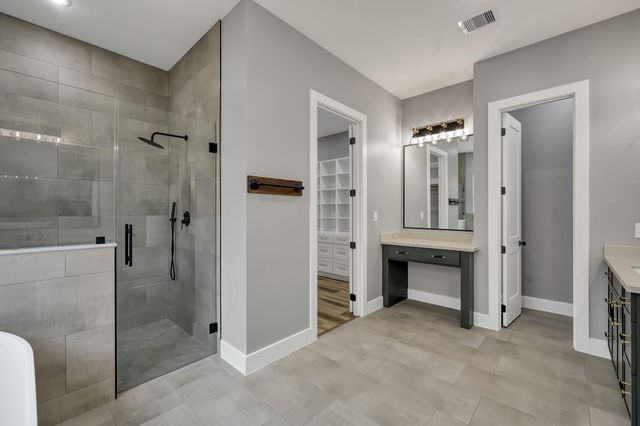 110 Bermuda Cir, Montgomery, TX 77356