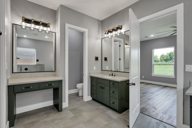 110 Bermuda Cir, Montgomery, TX 77356