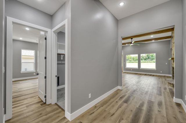 110 Bermuda Cir, Montgomery, TX 77356