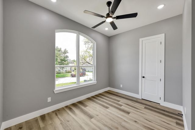 110 Bermuda Cir, Montgomery, TX 77356