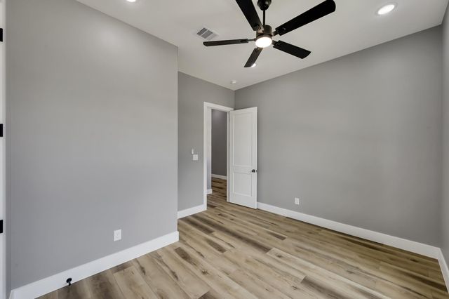 110 Bermuda Cir, Montgomery, TX 77356