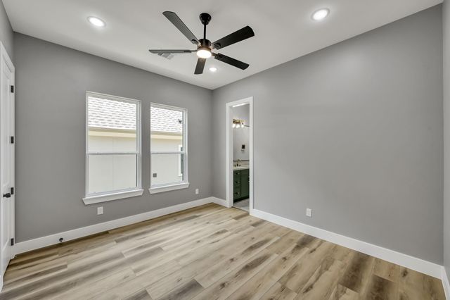 110 Bermuda Cir, Montgomery, TX 77356