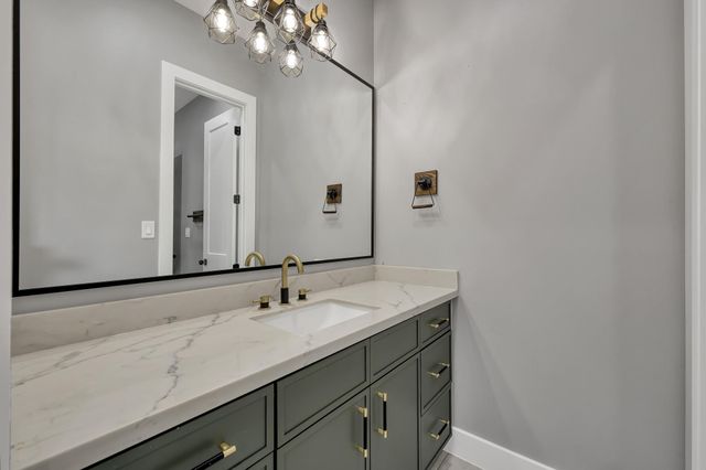 110 Bermuda Cir, Montgomery, TX 77356