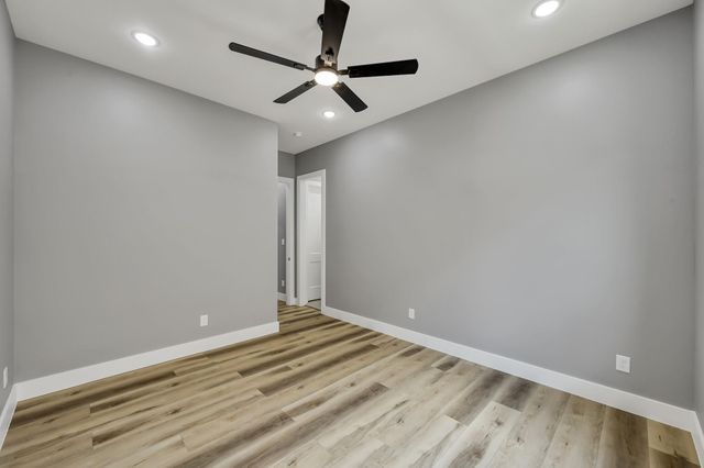110 Bermuda Cir, Montgomery, TX 77356