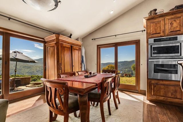 19375 Montevina Road, Los Gatos, CA 95033