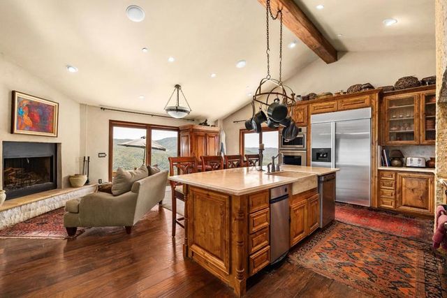 19375 Montevina Road, Los Gatos, CA 95033