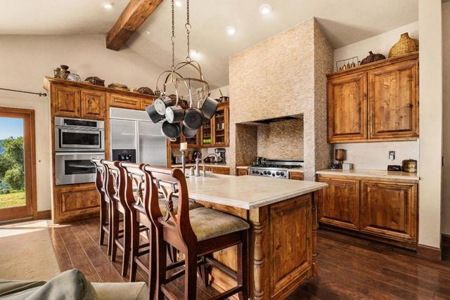 19375 Montevina Road, Los Gatos, CA 95033