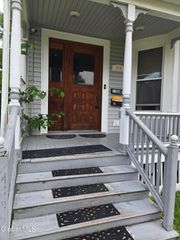 810 6 th Avenue 2, Troy, NY 12182
