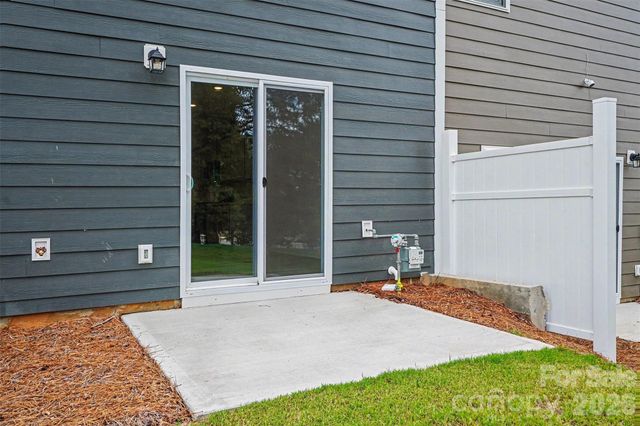 4035 Lawnview Drive, Charlotte, NC 28269