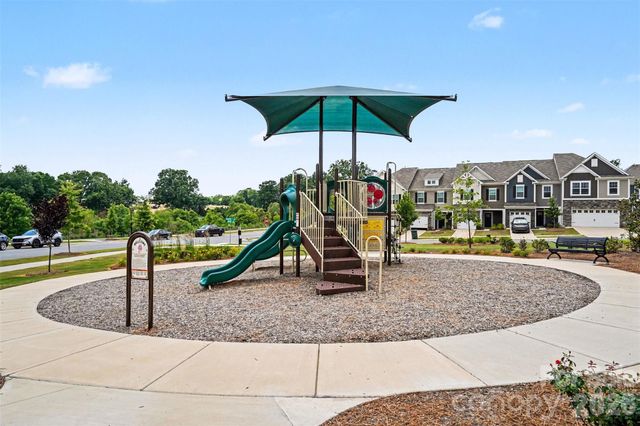 4035 Lawnview Drive, Charlotte, NC 28269