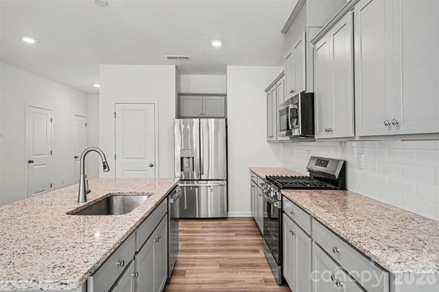 4035 Lawnview Drive, Charlotte, NC 28269