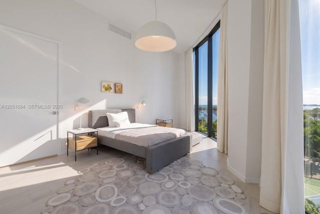 2811 S Bayshore Drive 6A, Miami, FL 33133
