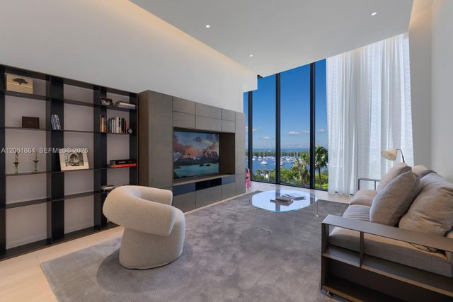 2811 S Bayshore Drive 6A, Miami, FL 33133