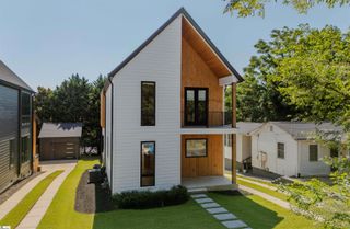 7B Briar Street, Greenville, SC 29601