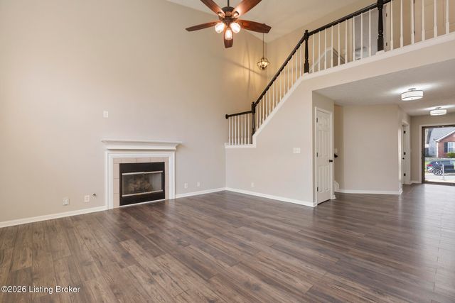 15716 Beckley Hills Dr, Louisville, KY 40245