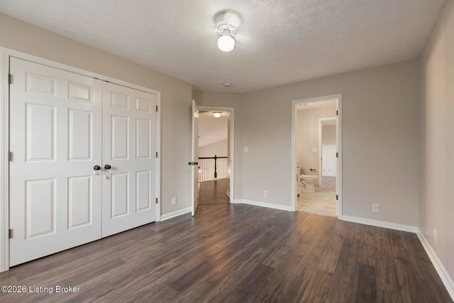 15716 Beckley Hills Dr, Louisville, KY 40245