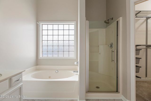 15716 Beckley Hills Dr, Louisville, KY 40245