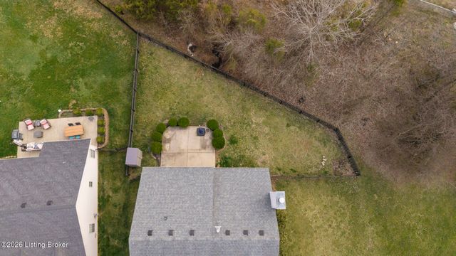 15716 Beckley Hills Dr, Louisville, KY 40245