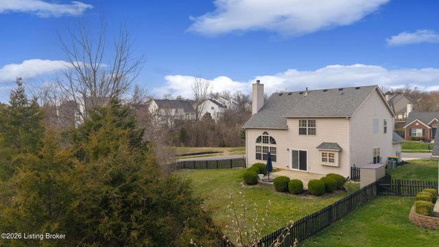 15716 Beckley Hills Dr, Louisville, KY 40245