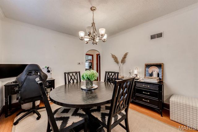 5727 Winona Avenue, St Louis, MO 63109