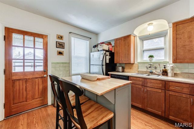 5727 Winona Avenue, St Louis, MO 63109