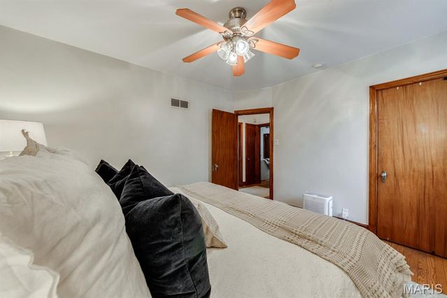 5727 Winona Avenue, St Louis, MO 63109