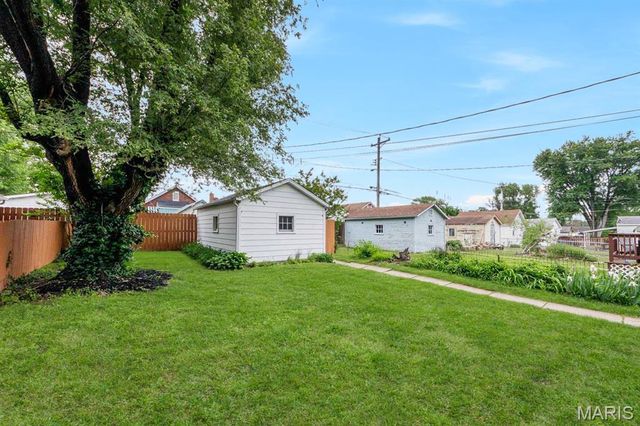 5727 Winona Avenue, St Louis, MO 63109