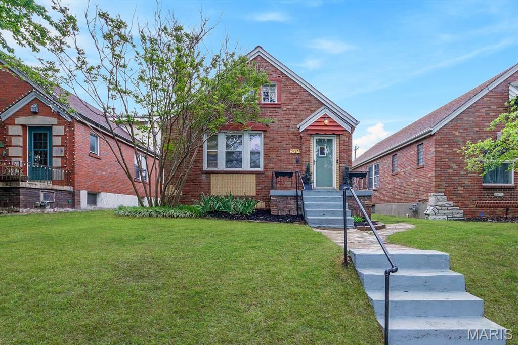 5727 Winona Avenue, St Louis, MO 63109