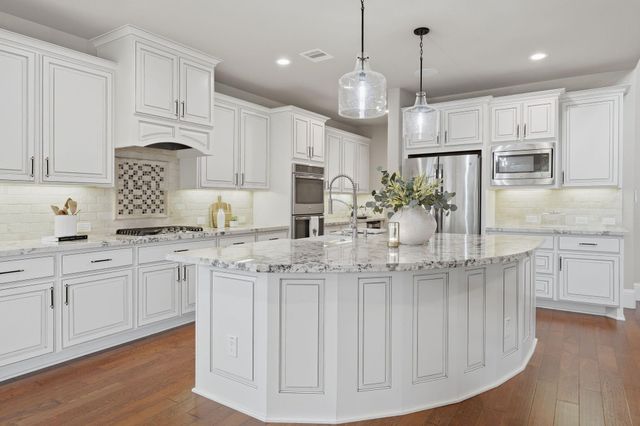 6 Birch Canoe Drive, The Woodlands, TX 77375