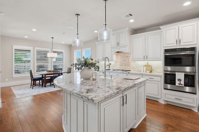 6 Birch Canoe Drive, The Woodlands, TX 77375