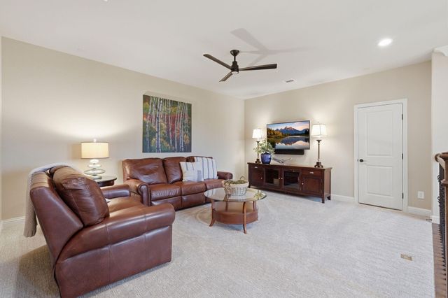 6 Birch Canoe Drive, The Woodlands, TX 77375