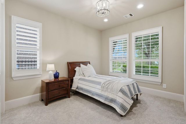 6 Birch Canoe Drive, The Woodlands, TX 77375