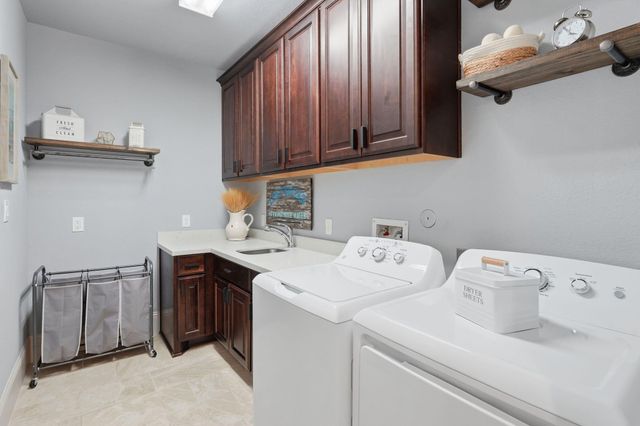 6 Birch Canoe Drive, The Woodlands, TX 77375