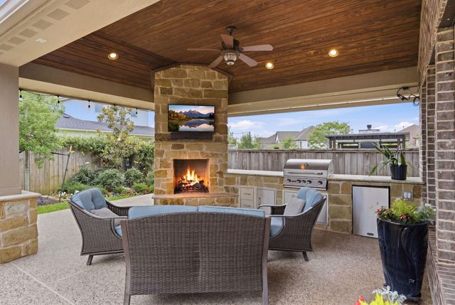 6 Birch Canoe Drive, The Woodlands, TX 77375
