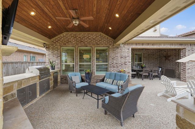 6 Birch Canoe Drive, The Woodlands, TX 77375