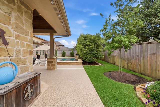 6 Birch Canoe Drive, The Woodlands, TX 77375