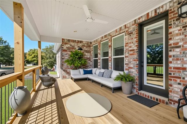 1230 Fierce Lane, Centerton, AR 72719